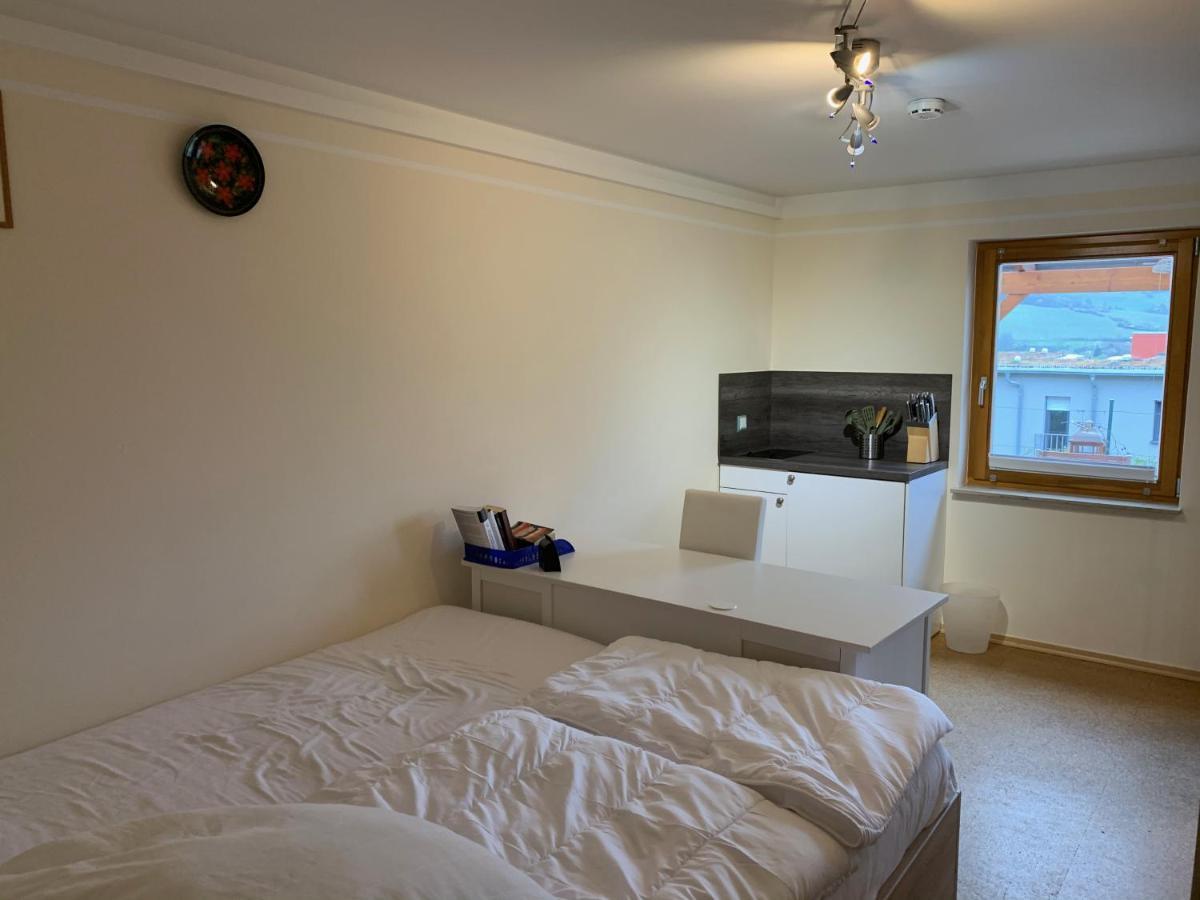 Romantische Ferienwohnung Mit Fantastischem Ausblick, Pool Und Gartensauna Jena Ngoại thất bức ảnh