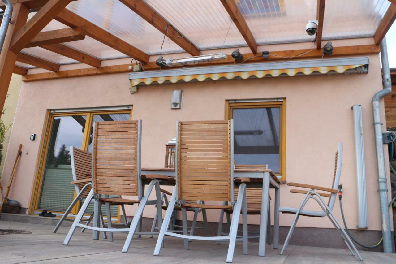 Romantische Ferienwohnung Mit Fantastischem Ausblick, Pool Und Gartensauna Jena Ngoại thất bức ảnh